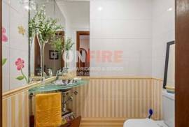 2-Bedroom Apartment in a Gated Community with Swimming Pool in Funchal 2-Bedroom Apartment in a Gated Community with Swimming Pool in Funchal