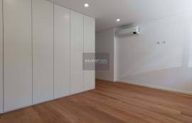 New 2 Bedroom Apartment in the Heart of Porto – Quality, Comfort and Privileged Location