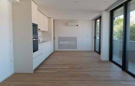 New 2 Bedroom Apartment in the Heart of Porto – Quality, Comfort and Privileged Location