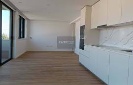 New 2 Bedroom Apartment in the Heart of Porto – Quality, Comfort and Privileged Location