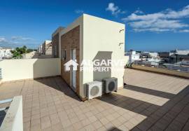 Modern 4 bedroom villa in a residential area near the center of Olhão Modern 4 bedroom villa in a residential area near the center of Olhão