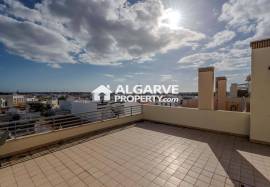 Modern 4 bedroom villa in a residential area near the center of Olhão Modern 4 bedroom villa in a residential area near the center of Olhão