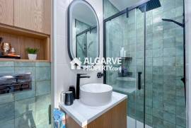 Beautiful 2 bedroom apartment close to the beach and Marina in Vilamoura, Algarve