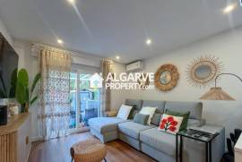 Beautiful 2 bedroom apartment close to the beach and Marina in Vilamoura, Algarve