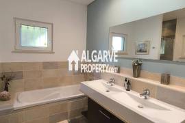 Charming 4 bedroom villa infinity pool and stunning country and sea views Charming 4 bedroom villa infinity pool and stunning country and sea views