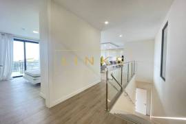 Elegant Two-Story Villa with Pool – Ribeira Brava