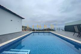 Elegant Two-Story Villa with Pool – Ribeira Brava