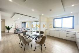 Elegant Two-Story Villa with Pool – Ribeira Brava