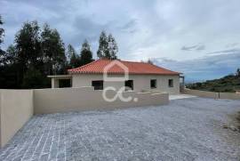 Renovated 2 Bedroom Semi-Detached Houses in Rebordões, Santo Tirso