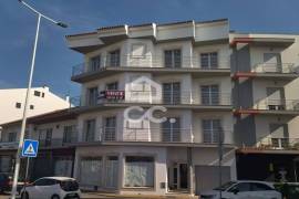 T-2 type apartment in the center of Pataias/Alcobaça. T-2 type apartment in the center of Pataias/Alcobaça.