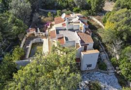 Carvoeiro - Spacious 3-Bedroom Villa with Private Pool and generous plot