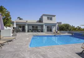 Carvoeiro - 3-bedroom villa with stunning sea views close to Carvoeiro