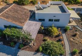 Tavira – Peacefull renovated 3-bedroom Algarve quinta with pool