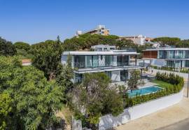 Albufeira - stunning villa for sale – 4-bedrooms, private pool & luxury features