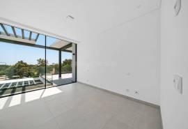 Albufeira - stunning villa for sale – 4-bedrooms, private pool & luxury features