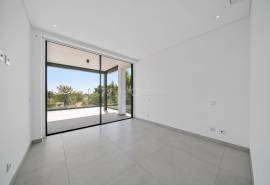 Albufeira - stunning villa for sale – 4-bedrooms, private pool & luxury features