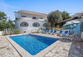 Carvoeiro - 4-bedroom villa with sea views, easy walking distance to Carvoeiro