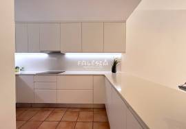 Just at 600m from Maria Luísa Beach.