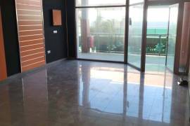 Renovated premises in a shopping centre with a large influx and 24-hour surveillance Renovated premises in a shopping centre with a large influx and 24-hour surveillance