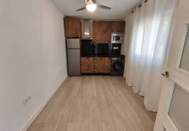 Fully renovated detached villa on a rectangular plot of 943 m². Distributed over two floors.