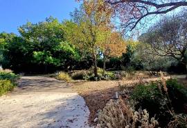 Charming Detached House With 5 Bedrooms And Garage On A 3850 M2 Landscaped Park With Lovely Open Views. Charming Detached House With 5 Bedrooms And Garage On A 3850 M2 Landscaped Park With Lovely Open Views.