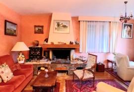 Charming Detached House With 5 Bedrooms And Garage On A 3850 M2 Landscaped Park With Lovely Open Views. Charming Detached House With 5 Bedrooms And Garage On A 3850 M2 Landscaped Park With Lovely Open Views.