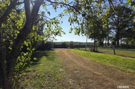 For Sale - 2 Bed House, Barn and Bread Oven set on 2228m2 - St Barbant - 87