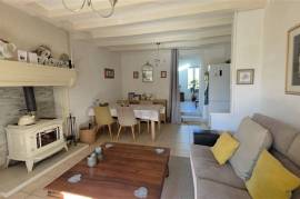 For Sale - 2 Bed House, Barn and Bread Oven set on 2228m2 - St Barbant - 87