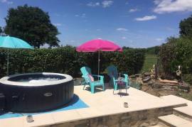 For Sale - 2 Bed House, Barn and Bread Oven set on 2228m2 - St Barbant - 87