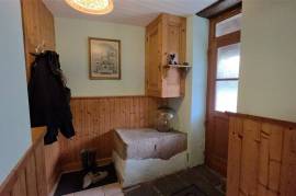 For Sale 3 Houses, 2 Barns, Gardens. Lussac-les-Églises. 87