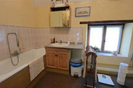 For Sale 3 Houses, 2 Barns, Gardens. Lussac-les-Églises. 87