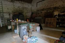 For Sale 3 Houses, 2 Barns, Gardens. Lussac-les-Églises. 87