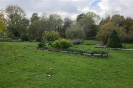 For Sale 3 Houses, 2 Barns, Gardens. Lussac-les-Églises. 87