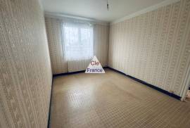 Detached Country House with Large Garden Detached Country House with Large Garden