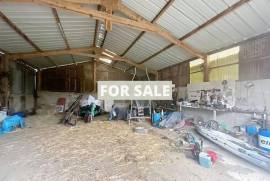 Equestrian Property with Multiple Outbuildings Equestrian Property with Multiple Outbuildings