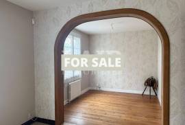 Nice House with Garden in Town Nice House with Garden in Town