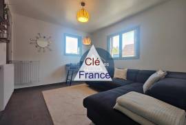 Charming Detached House and Garden