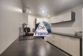 Charming Detached House and Garden