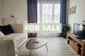 Renovated Apartment in Great Location Renovated Apartment in Great Location