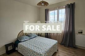 Renovated Apartment in Great Location Renovated Apartment in Great Location