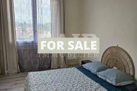 Renovated Apartment in Great Location Renovated Apartment in Great Location