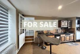 Lovely House and Garden plus Outbuildings