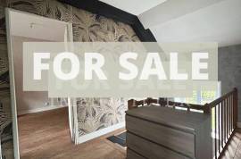 Lovely House and Garden plus Outbuildings