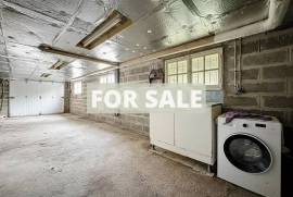 Detached House with Garden close to the Coast