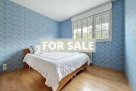 Detached House with Garden close to the Coast