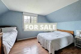 Detached House with Garden close to the Coast