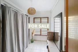 Detached Country House with Covered Swimming Pool