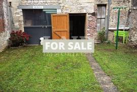 Town House with Neat Garden
