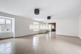 Detached Country House with Outbuilding Detached Country House with Outbuilding