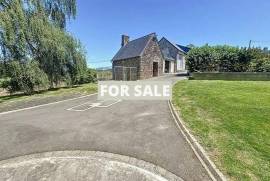 Detached Country House with Open Views